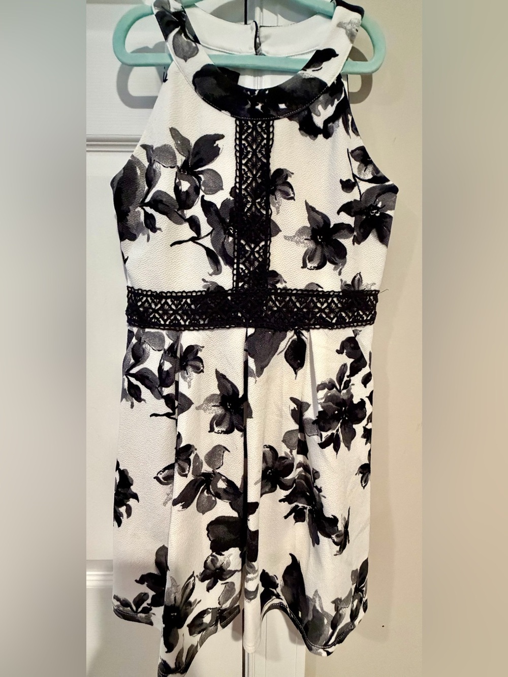 BCX Girl Size 10 Black & White Floral Dress | Nordstrom | EUC | Worn Twice